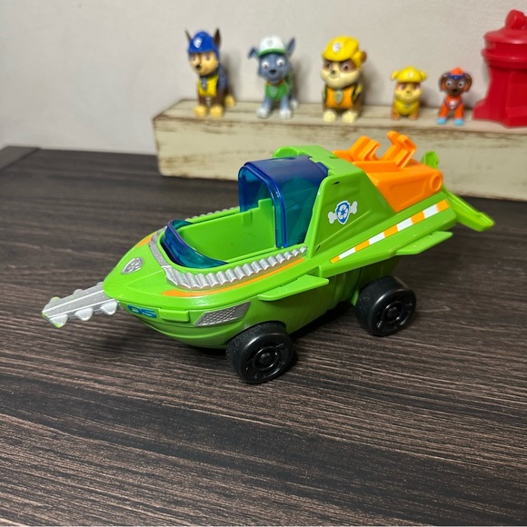 Paw Patrol Vehicles And Figuires Lot - Picture 8 of 14